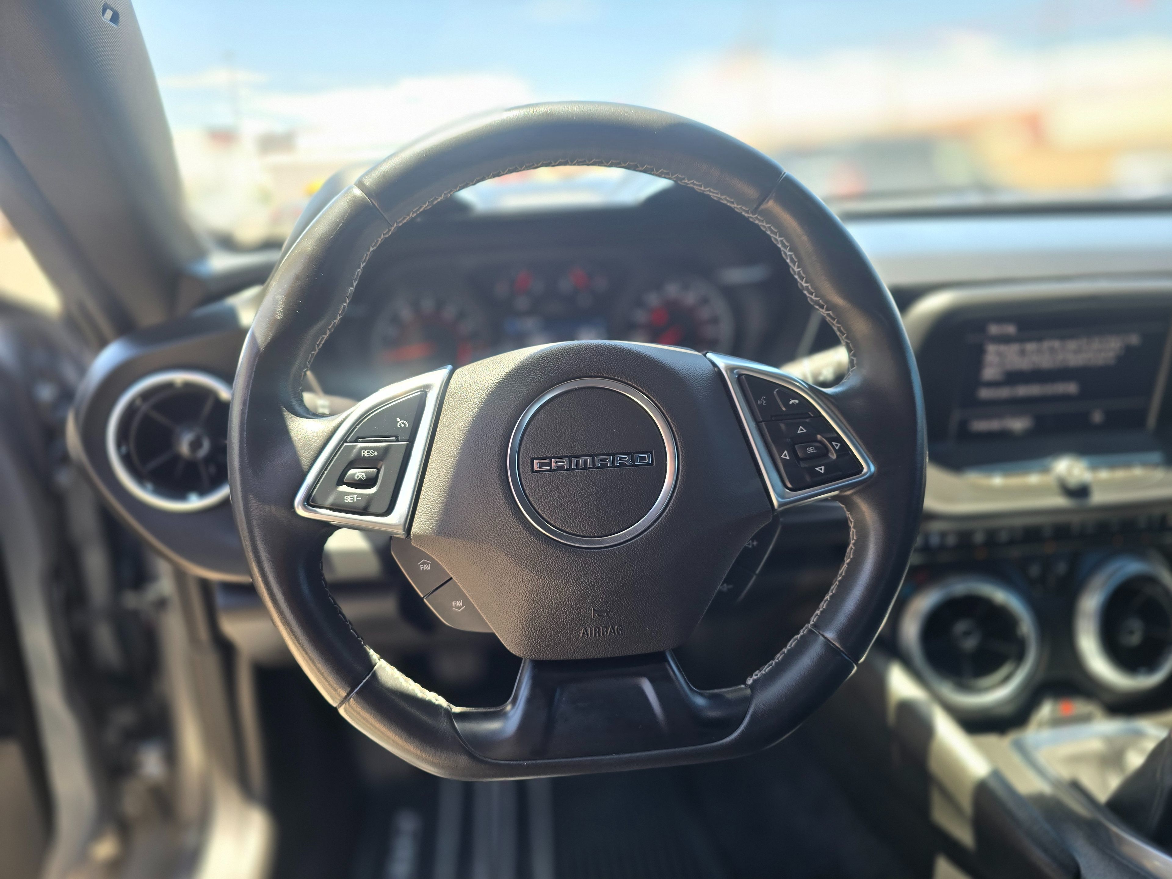 2021 Chevrolet Camaro 1LT - Photo 13