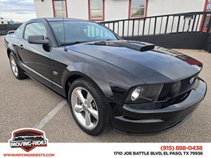 View 2007 Ford Mustang 