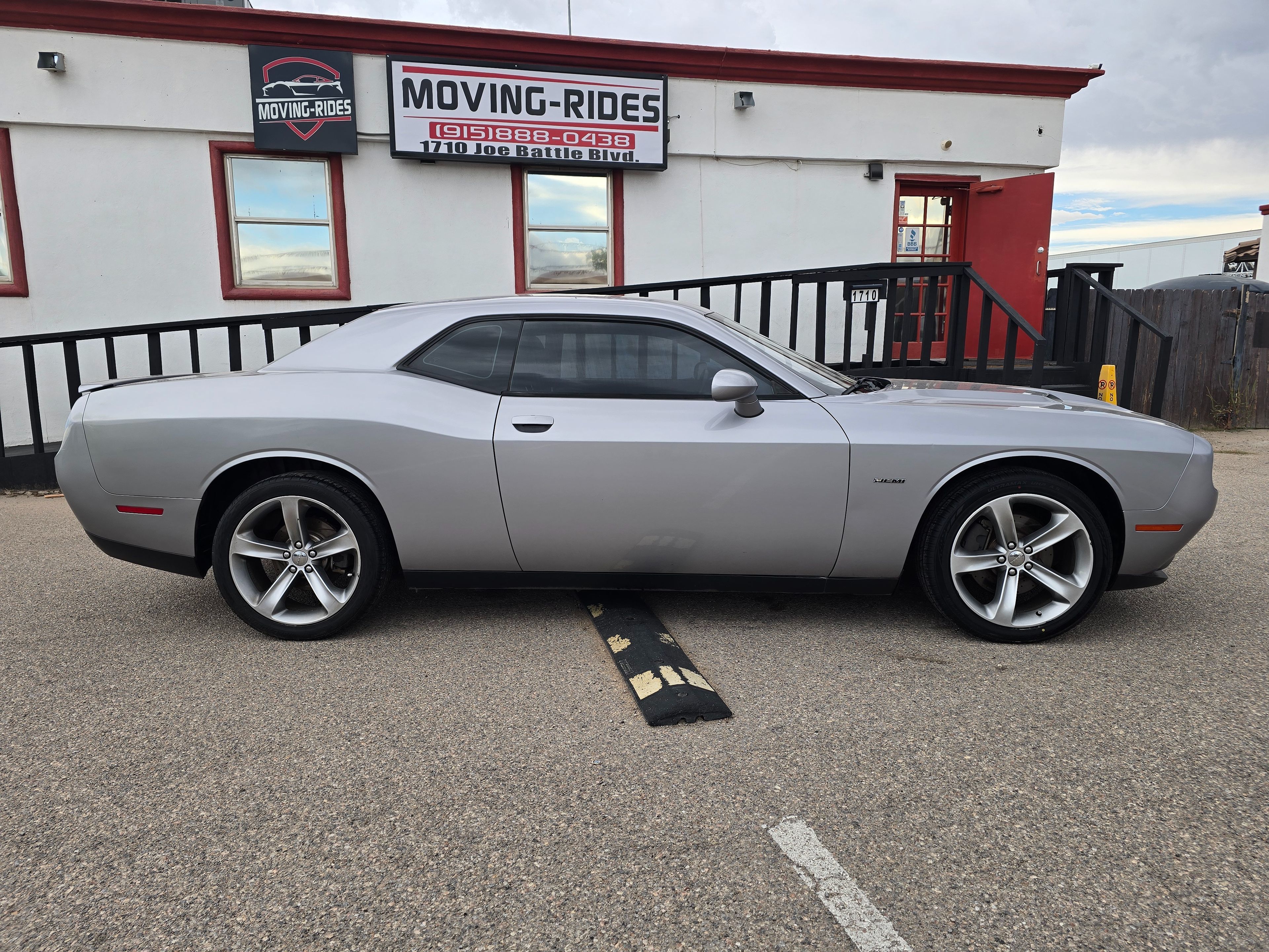 Photo 5 of this Dodge Challenger