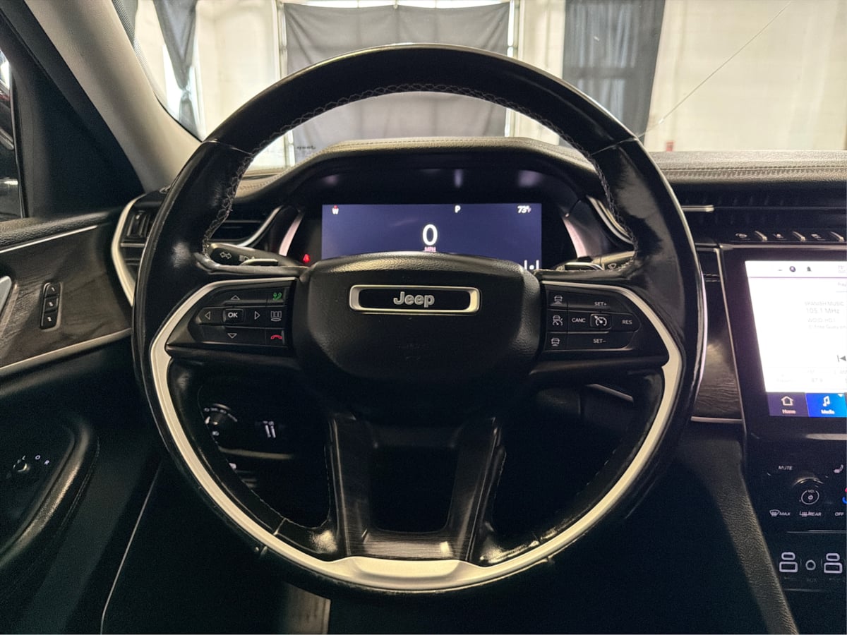 Photo 20 of this Jeep Grand Cherokee L