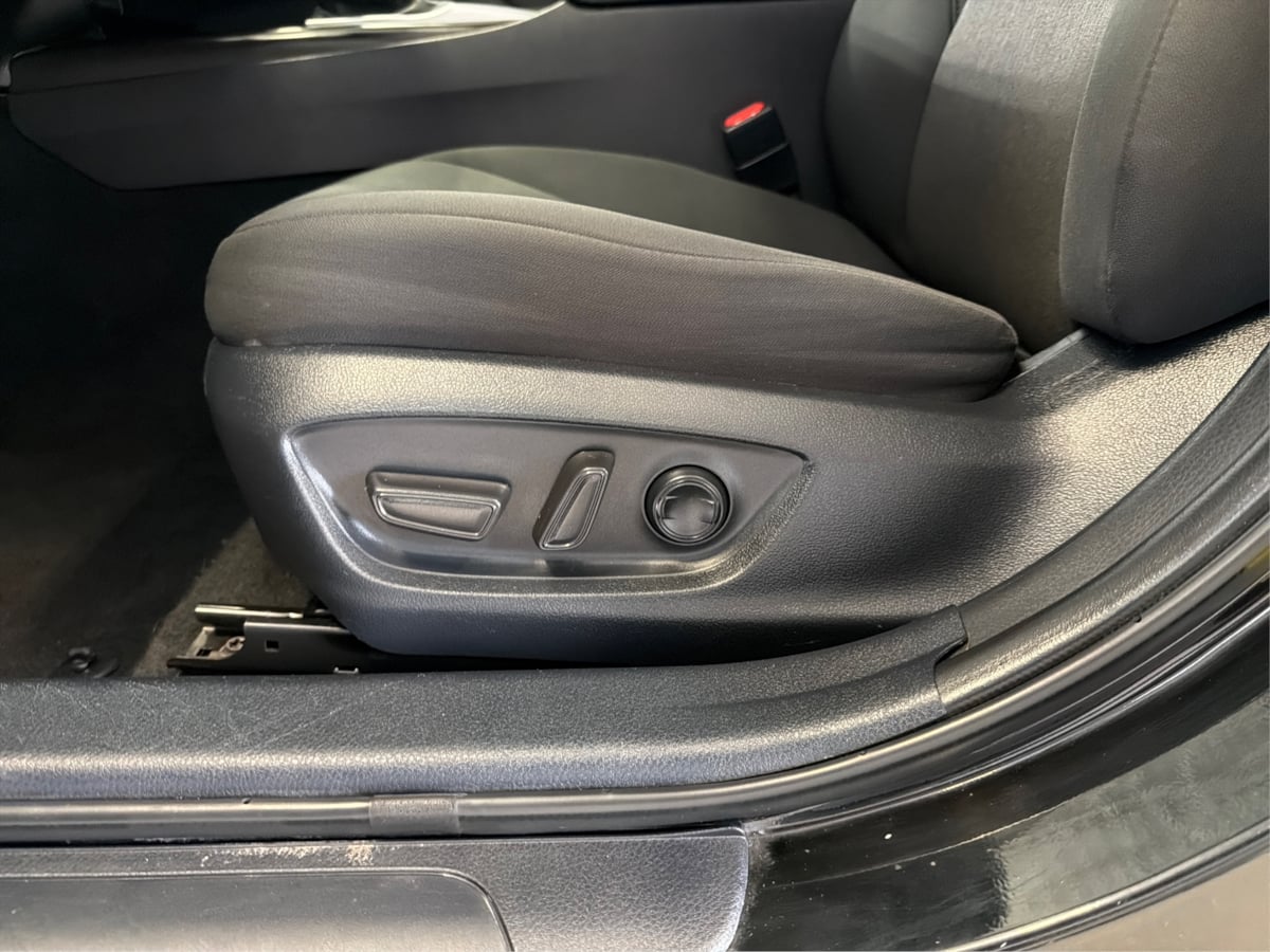 Photo 22 of this Toyota Camry