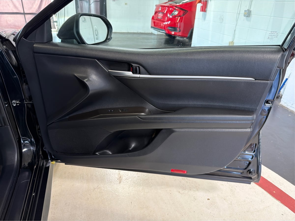 Photo 25 of this Toyota Camry