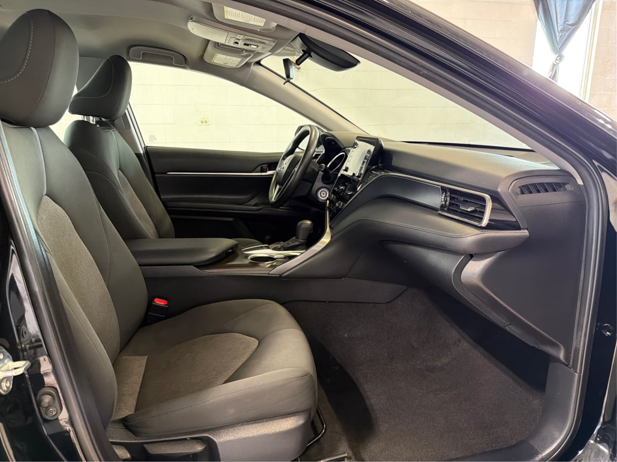 Photo 14 of this Toyota Camry