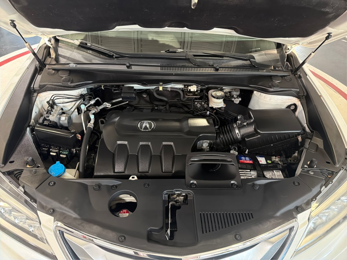 Photo 11 of this Acura RDX