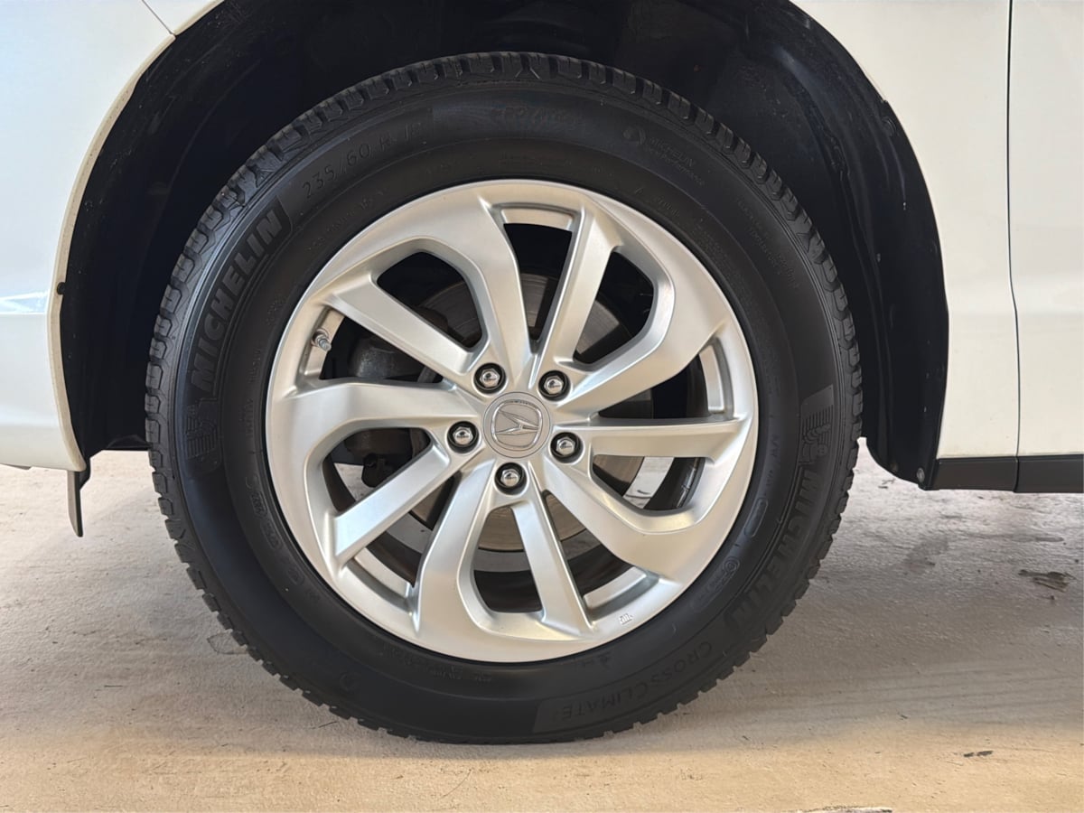 Photo 13 of this Acura RDX