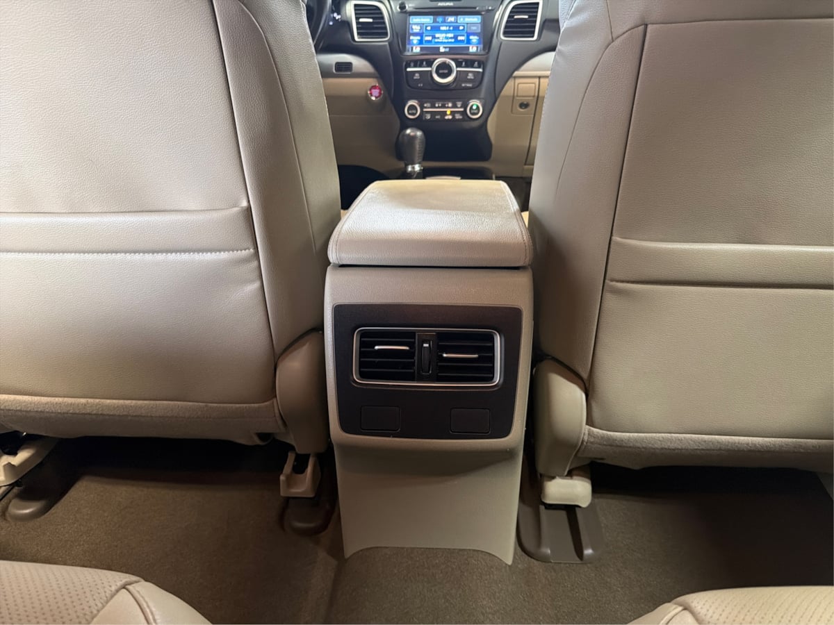 Photo 25 of this Acura RDX