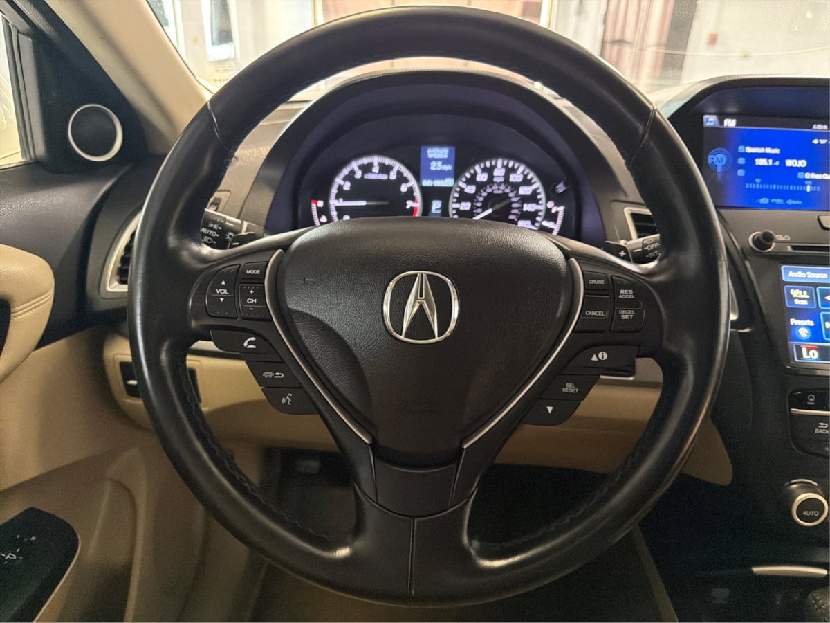 Photo 22 of this Acura RDX