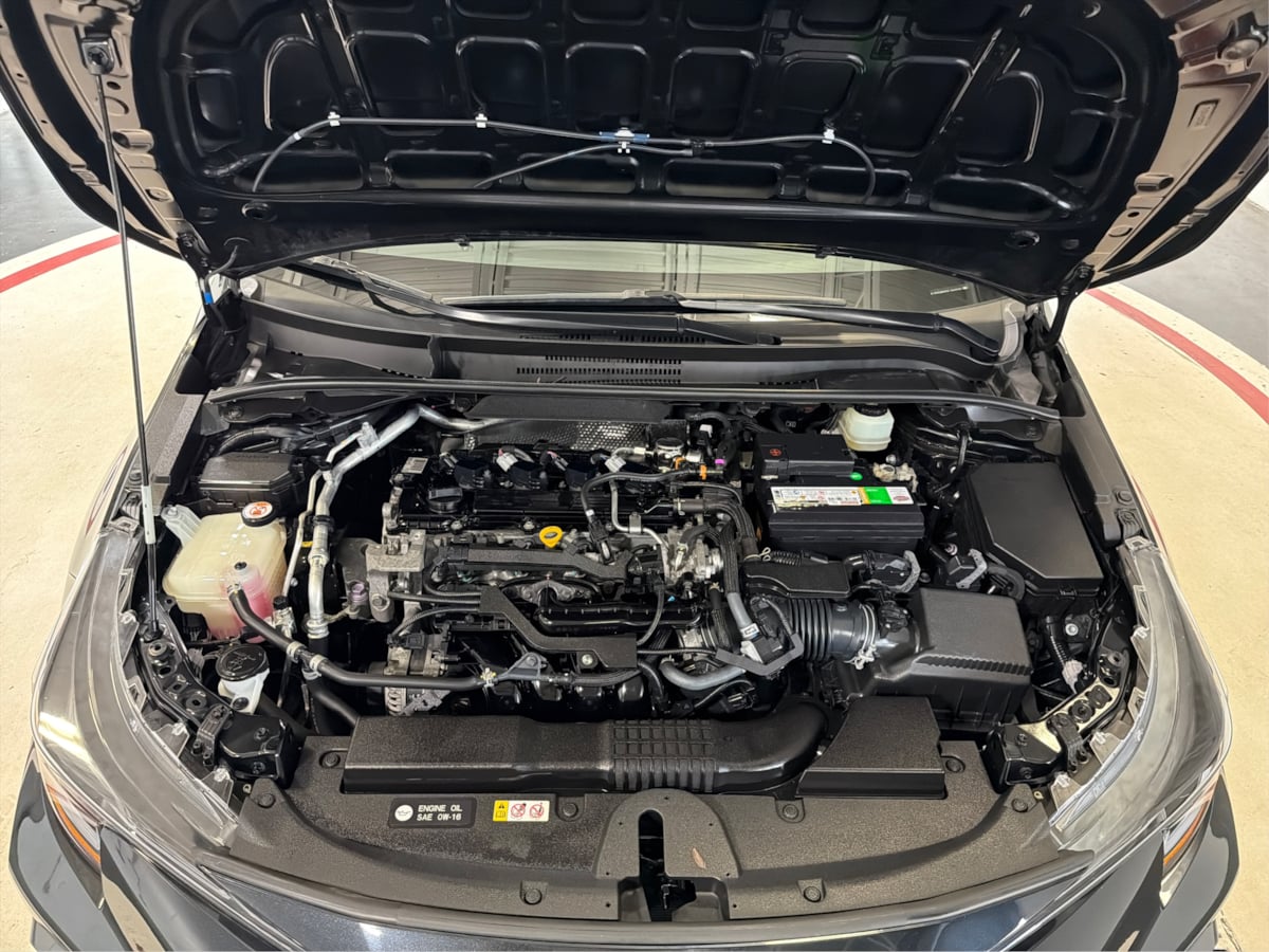 Photo 11 of this Toyota Corolla