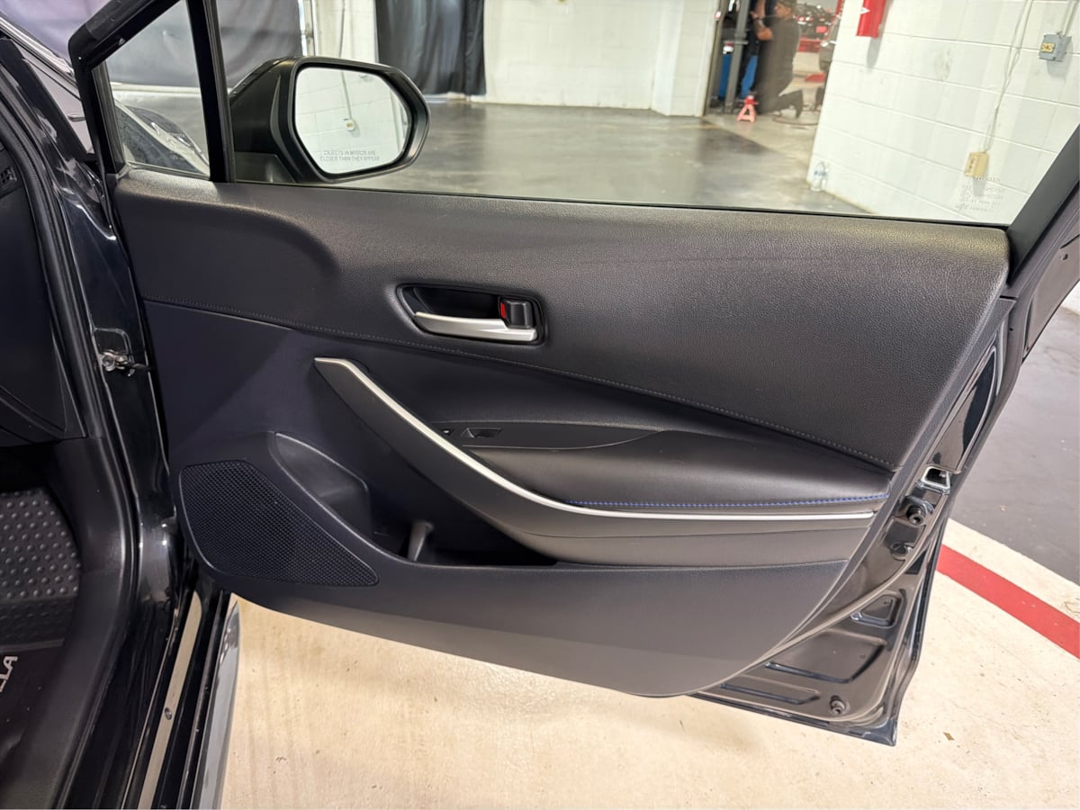 Photo 22 of this Toyota Corolla