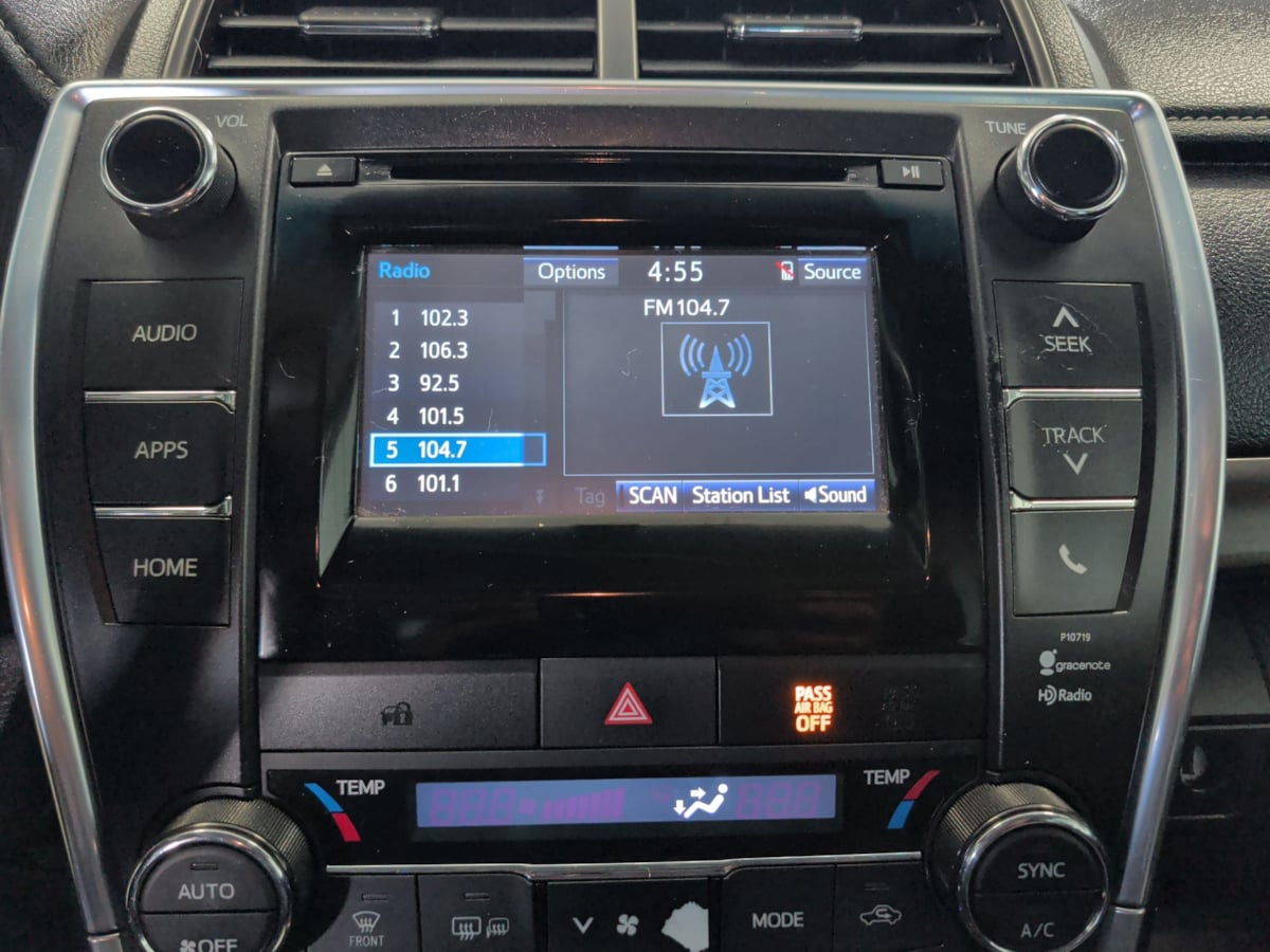 Photo 17 of this Toyota Camry