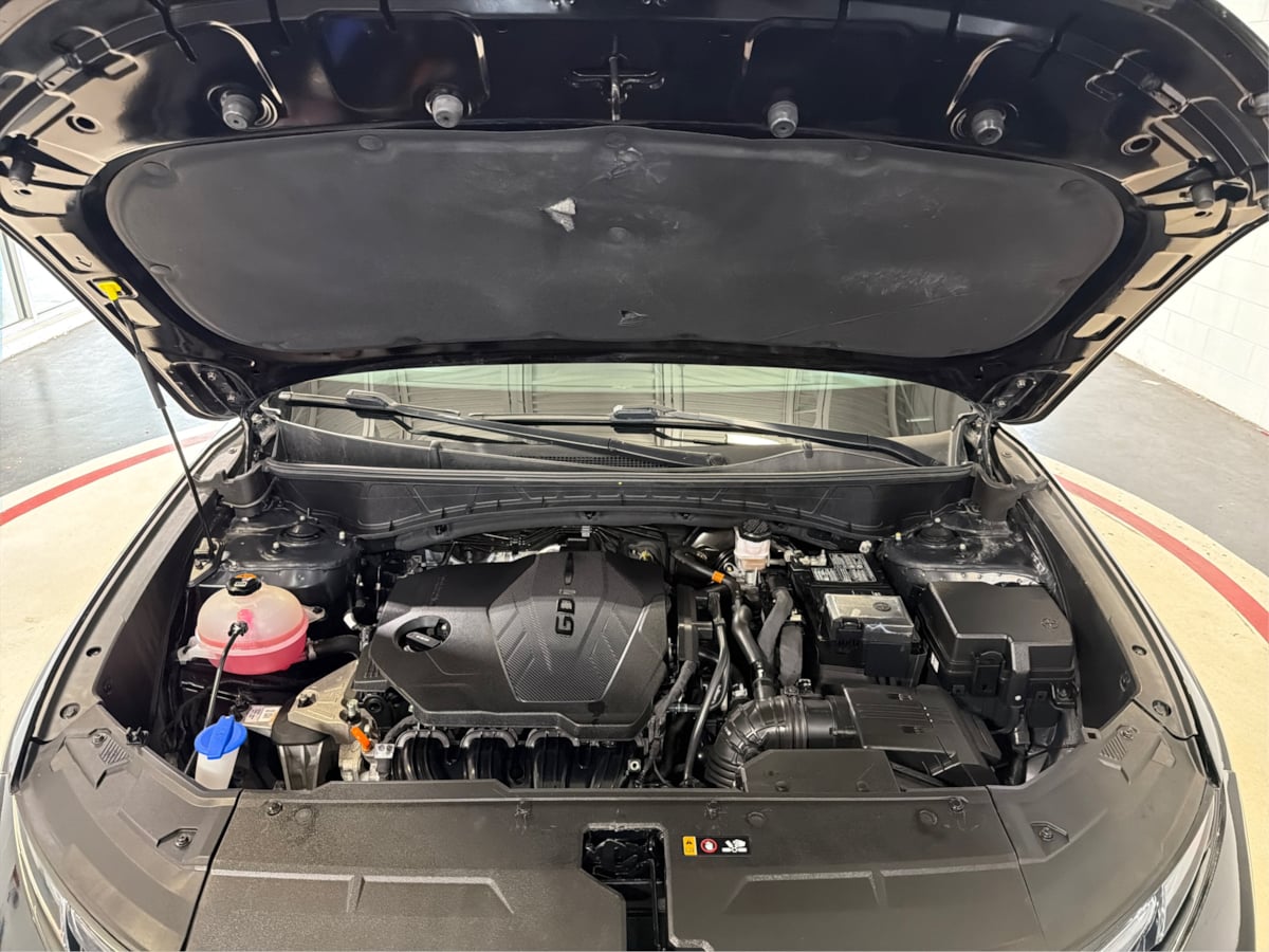 Photo 11 of this Hyundai Tucson