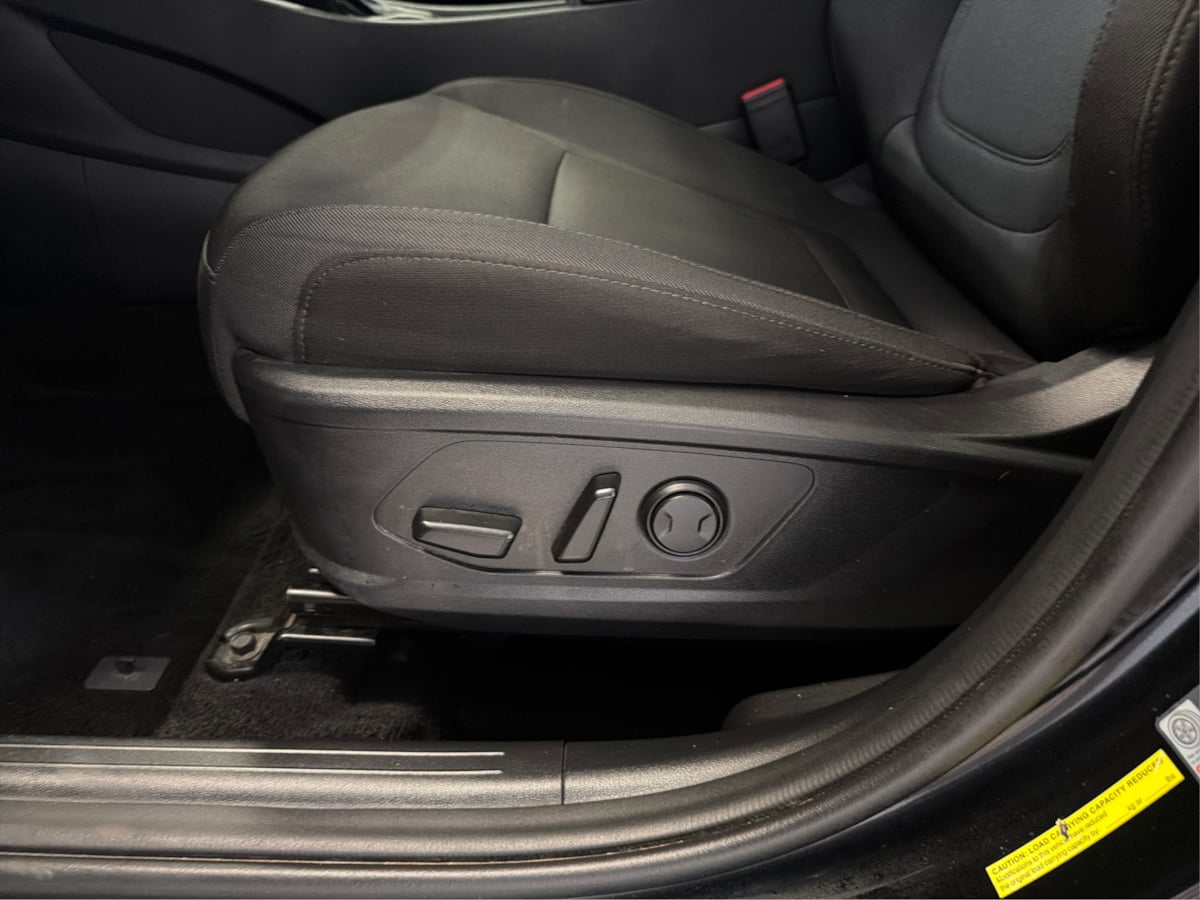 Photo 20 of this Hyundai Tucson