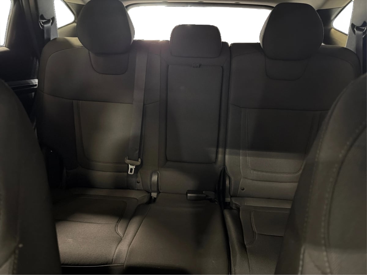 Photo 26 of this Hyundai Tucson
