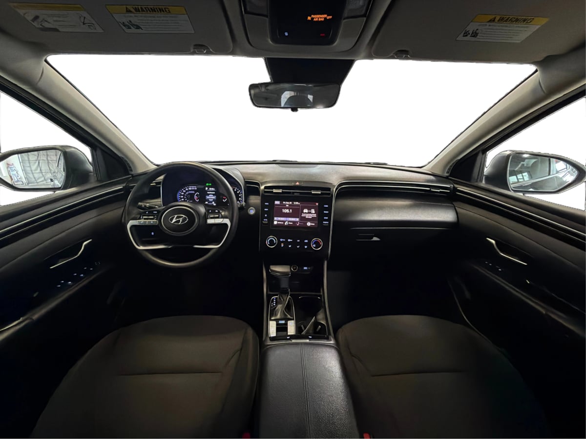 Photo 27 of this Hyundai Tucson