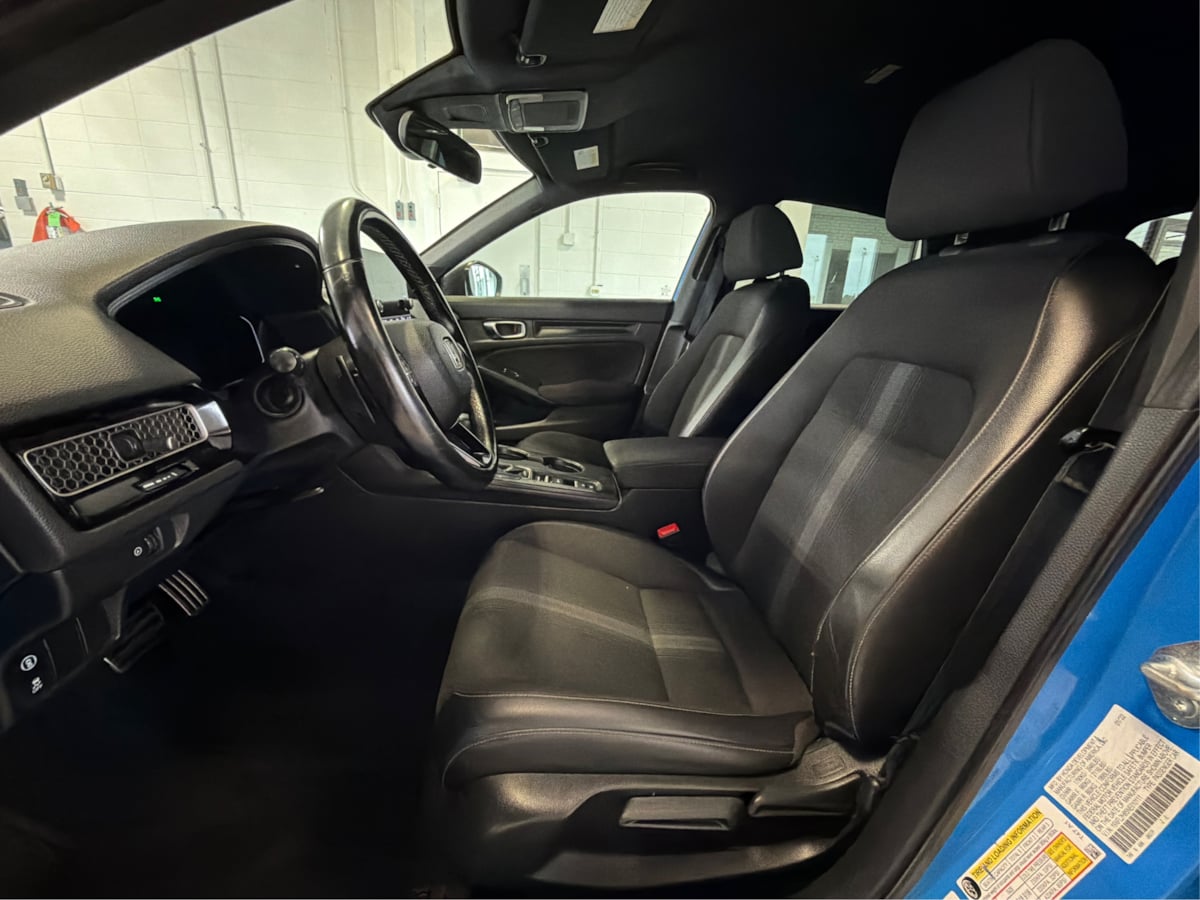 Photo 9 of this Honda Civic Hatchback