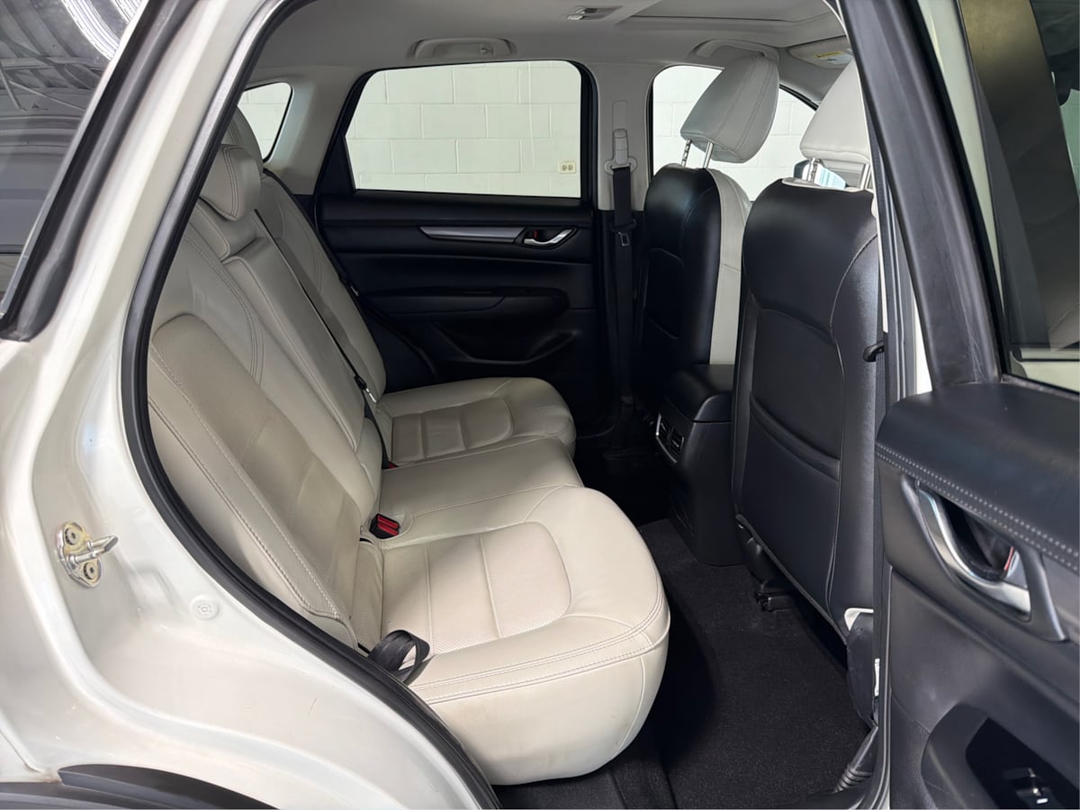 Photo 16 of this Mazda CX-5