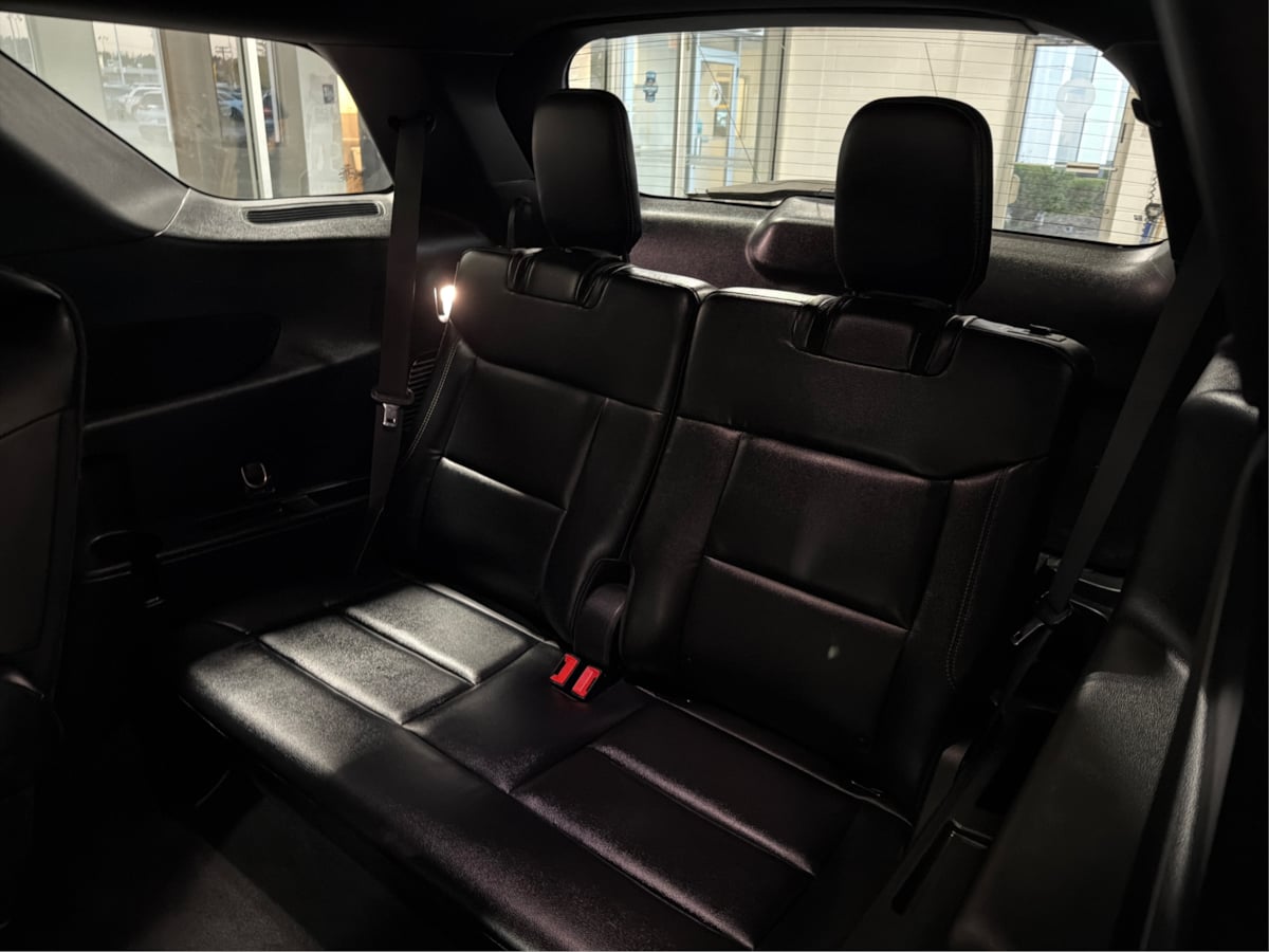 Photo 26 of this Ford Explorer