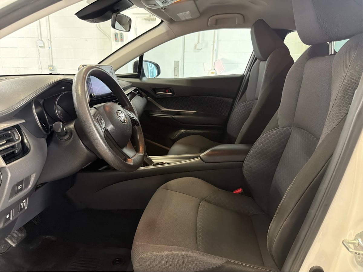 Photo 9 of this Toyota C-HR