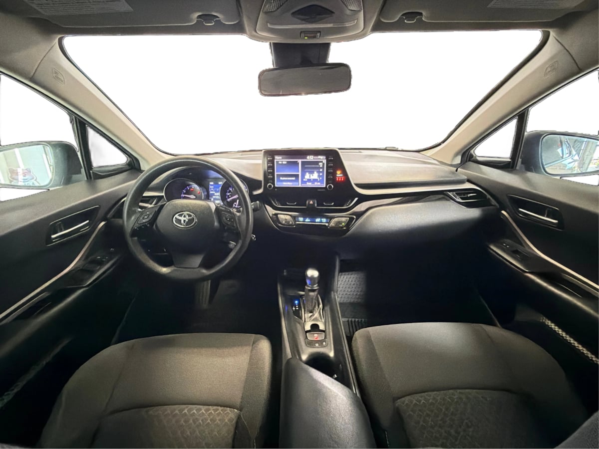 Photo 25 of this Toyota C-HR