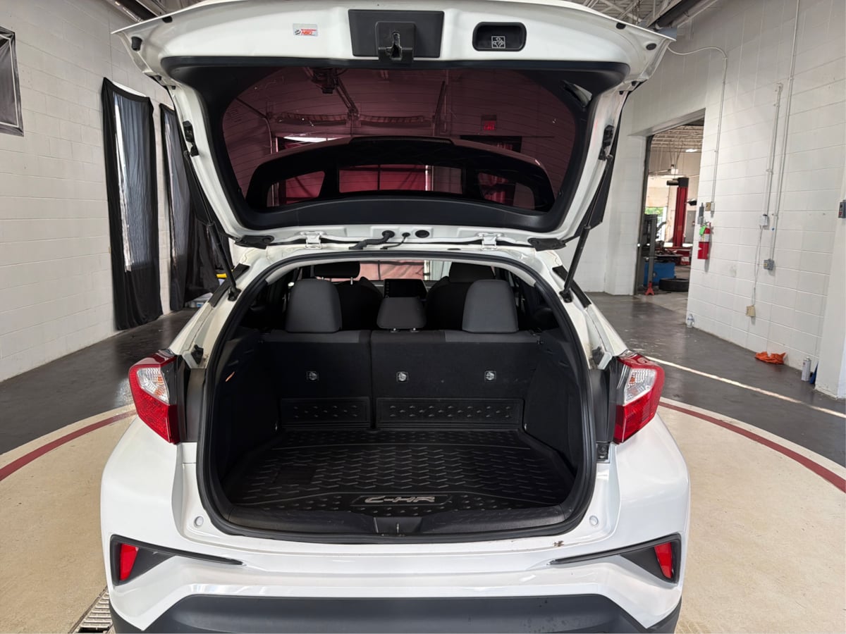 Photo 12 of this Toyota C-HR
