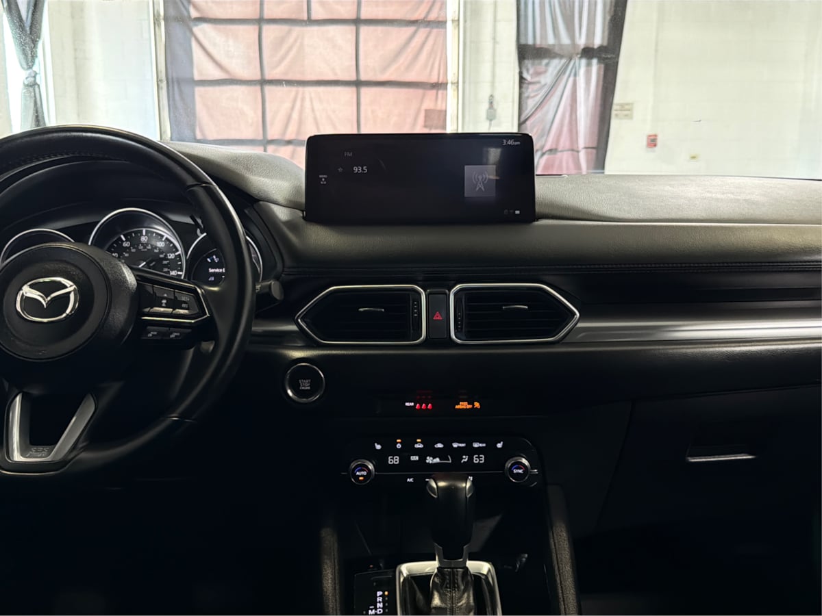 Photo 17 of this Mazda CX-5