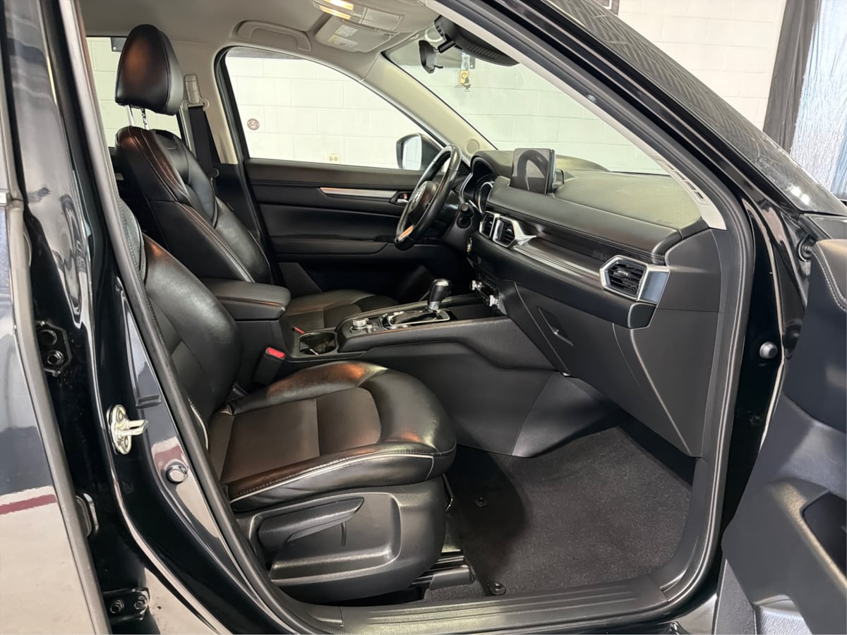 Photo 14 of this Mazda CX-5