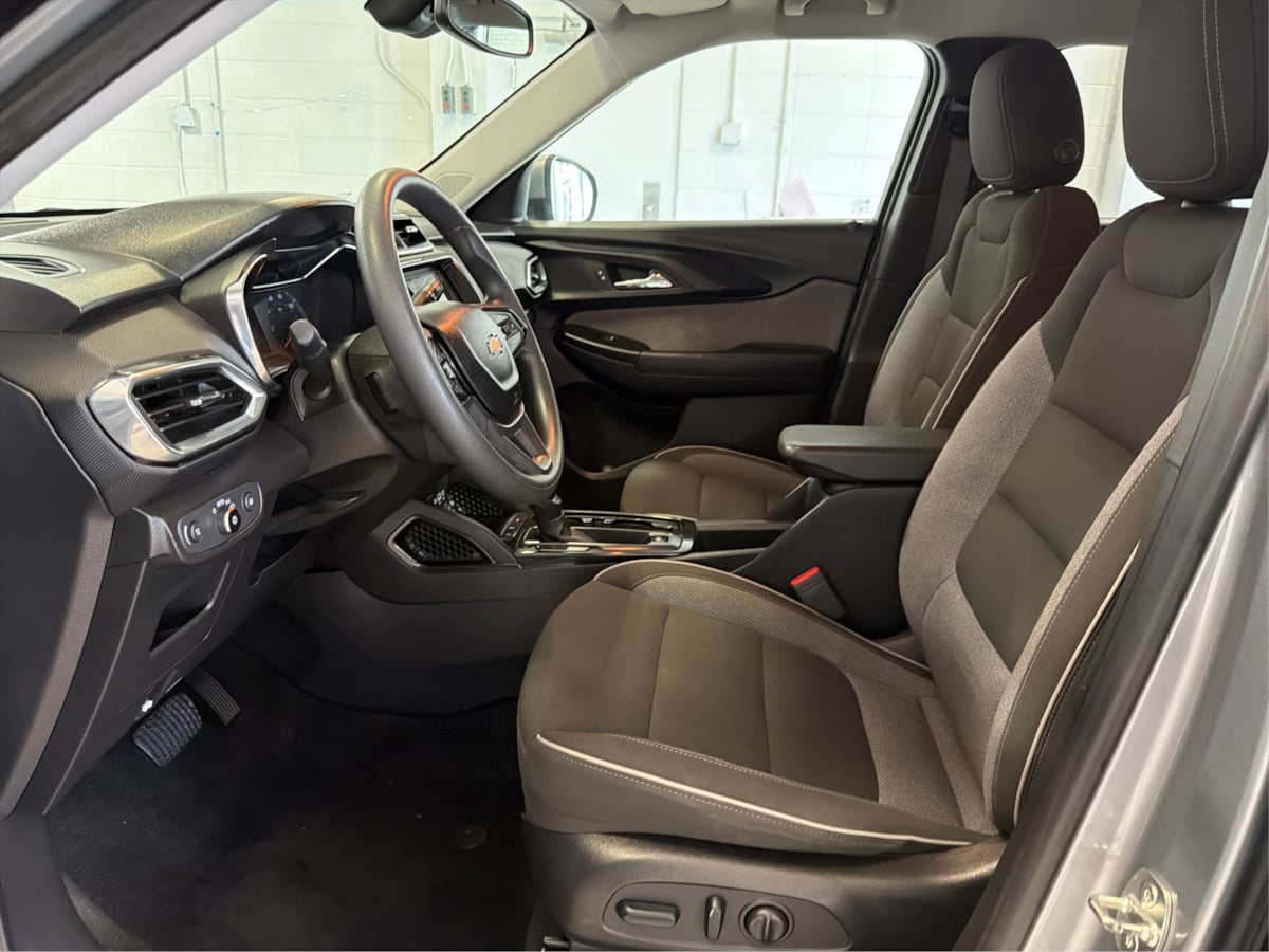 Photo 9 of this Chevrolet Trailblazer