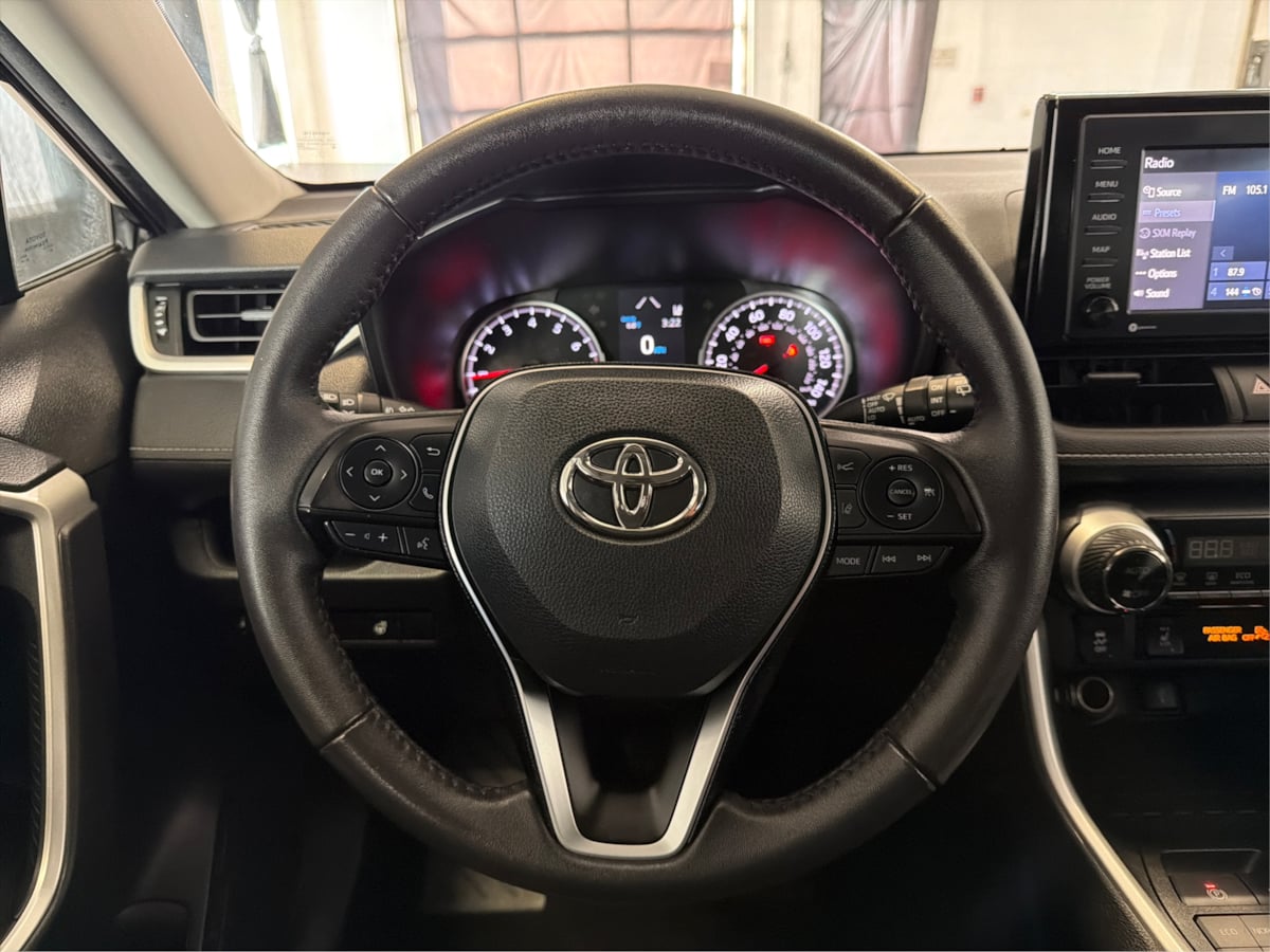 Photo 21 of this Toyota RAV4