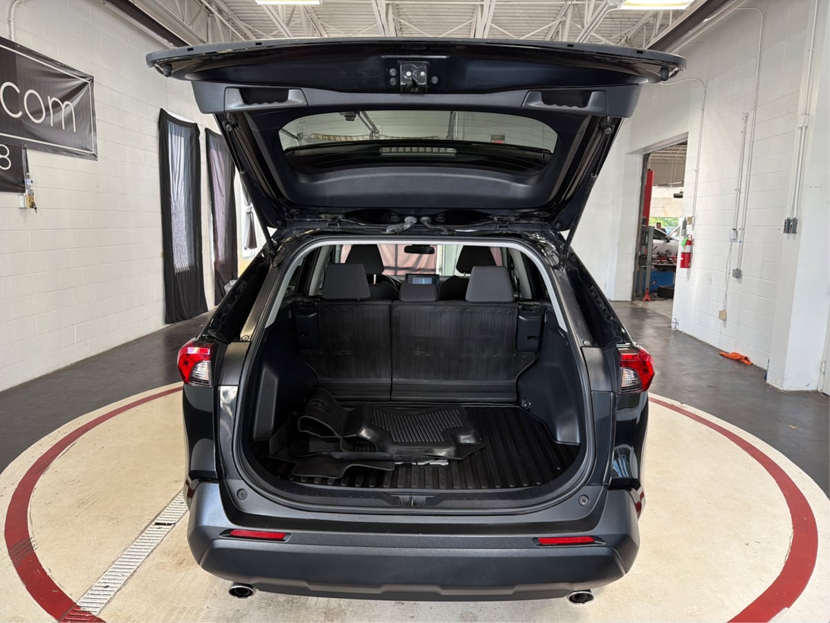 Photo 12 of this Toyota RAV4