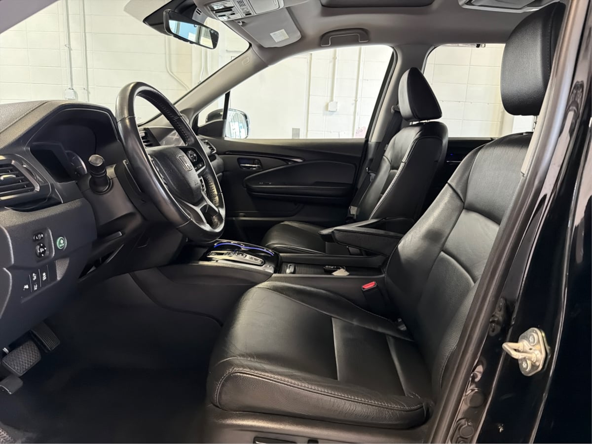 Photo 9 of this Honda Pilot
