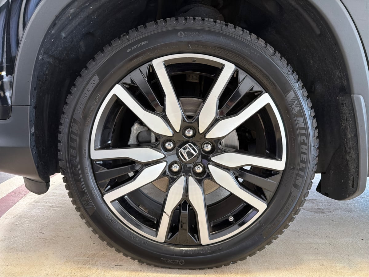 Photo 13 of this Honda Pilot