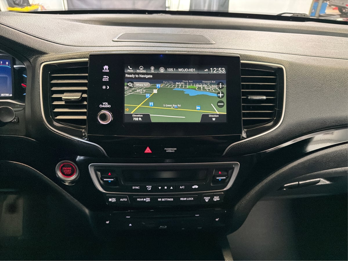 Photo 27 of this Honda Pilot
