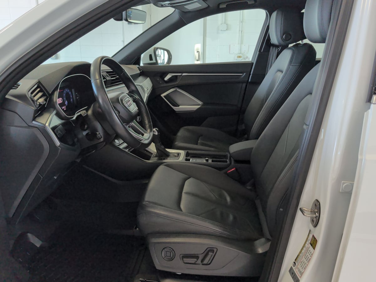 Photo 9 of this Audi Q3
