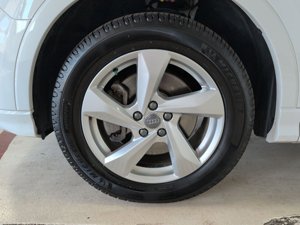 Photo 13 of this Audi Q3