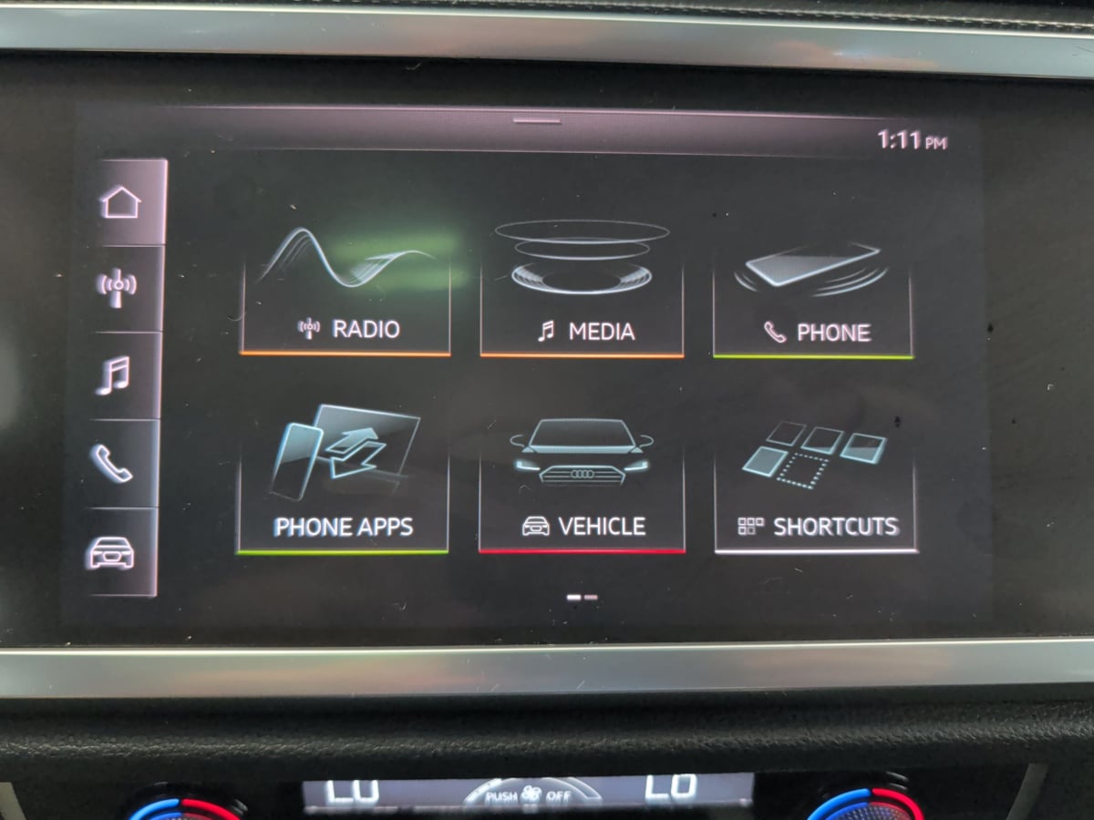 Photo 27 of this Audi Q3
