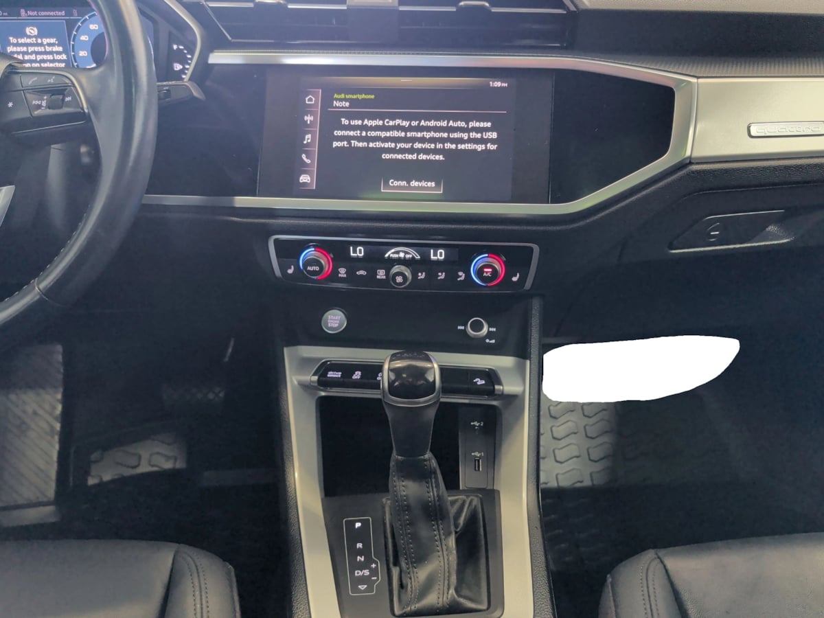 Photo 30 of this Audi Q3