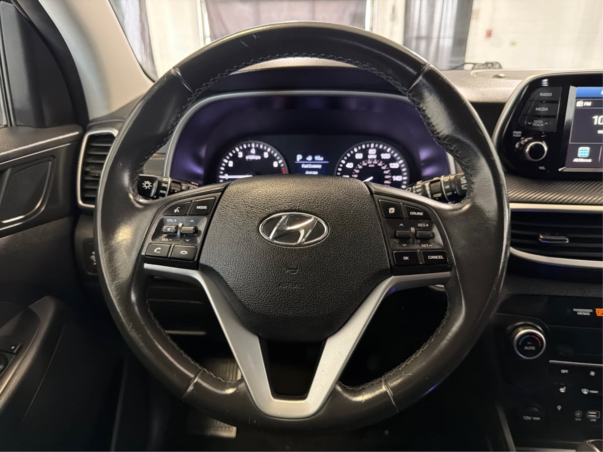 Photo 20 of this Hyundai Tucson