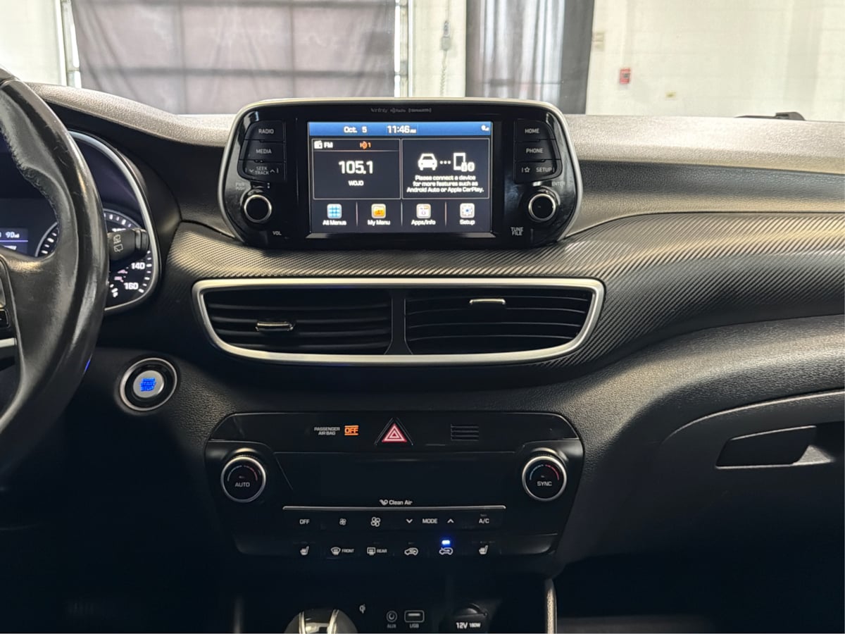 Photo 17 of this Hyundai Tucson