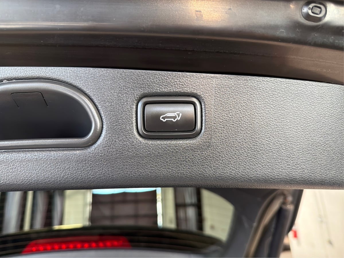 Photo 14 of this Hyundai Tucson