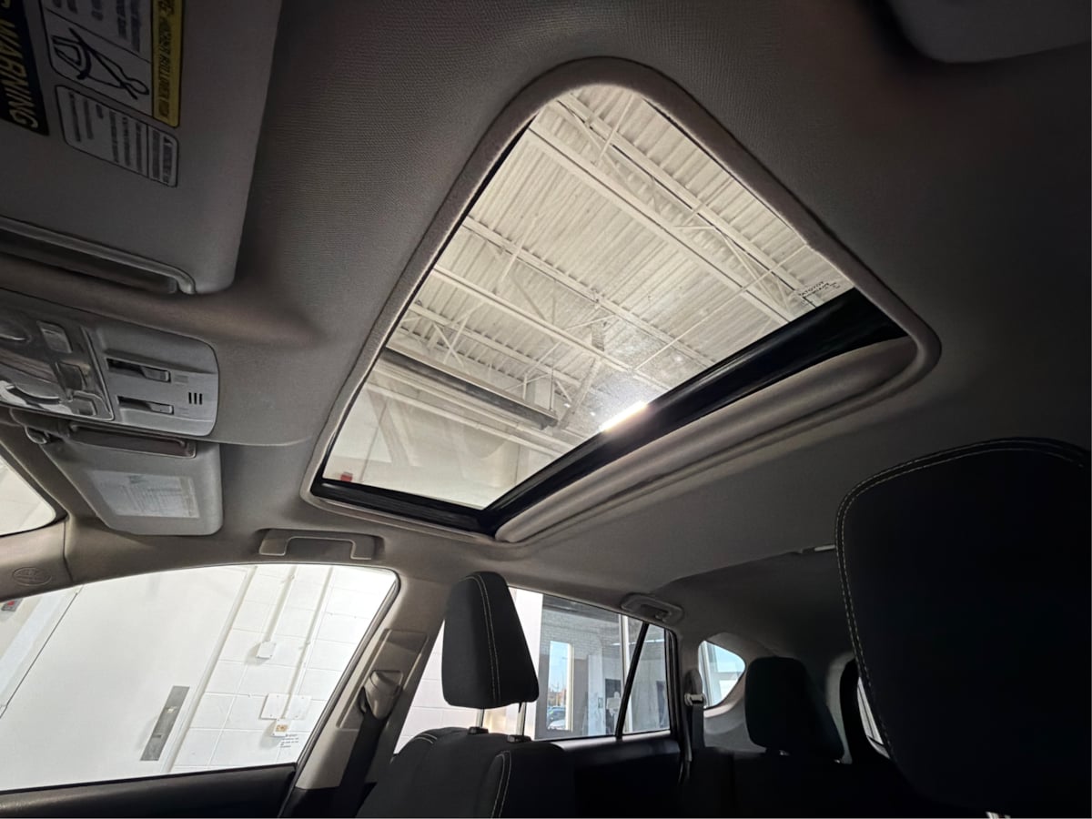 Photo 23 of this Toyota RAV4