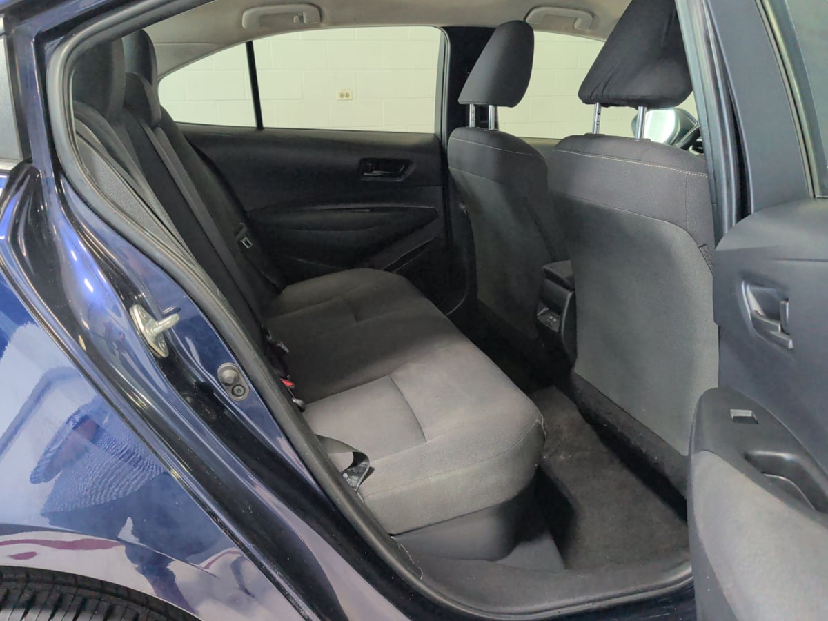 Photo 15 of this Toyota Corolla