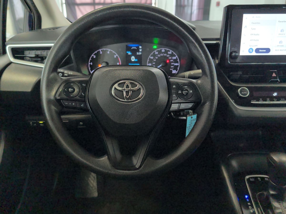 Photo 19 of this Toyota Corolla