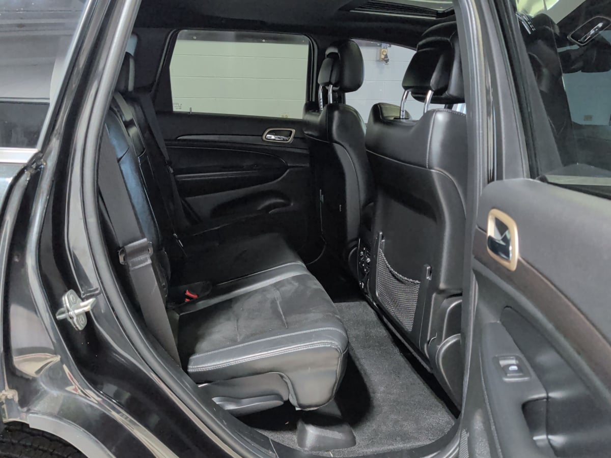 Photo 16 of this Jeep Grand Cherokee
