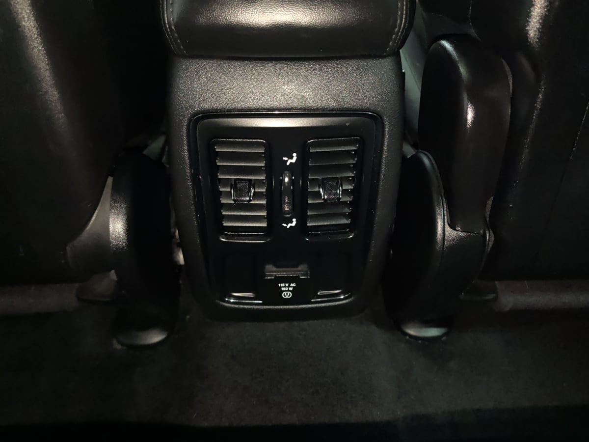 Photo 23 of this Jeep Grand Cherokee