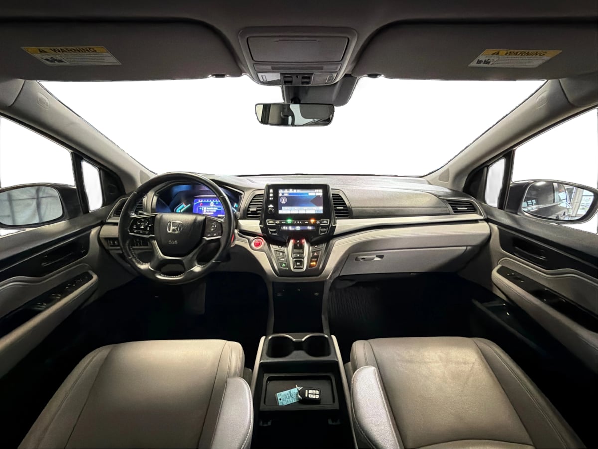 Photo 32 of this Honda Odyssey