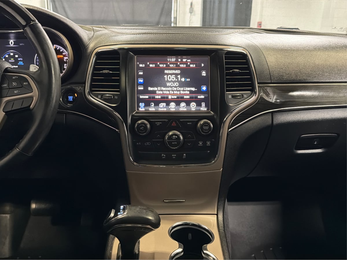 Photo 17 of this Jeep Grand Cherokee