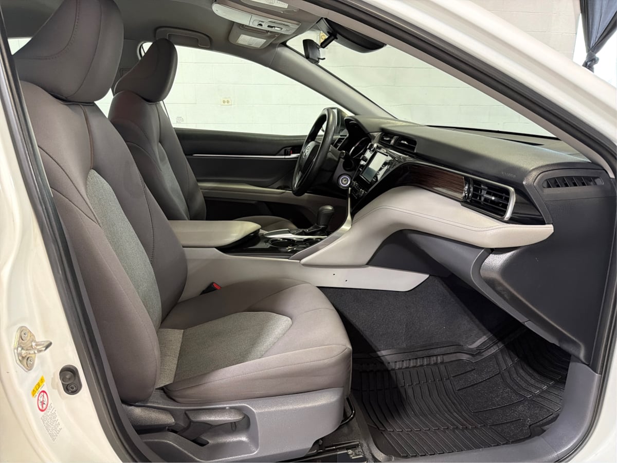 Photo 14 of this Toyota Camry