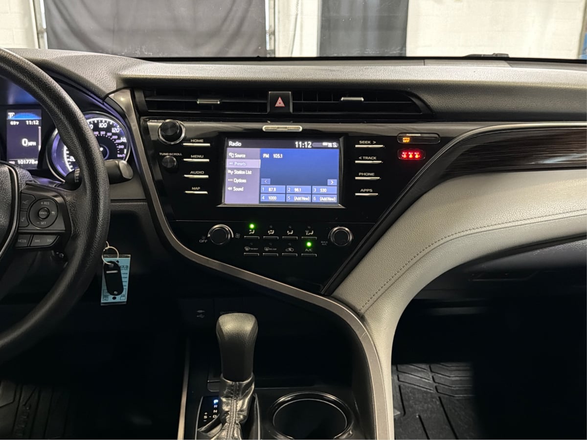 Photo 16 of this Toyota Camry