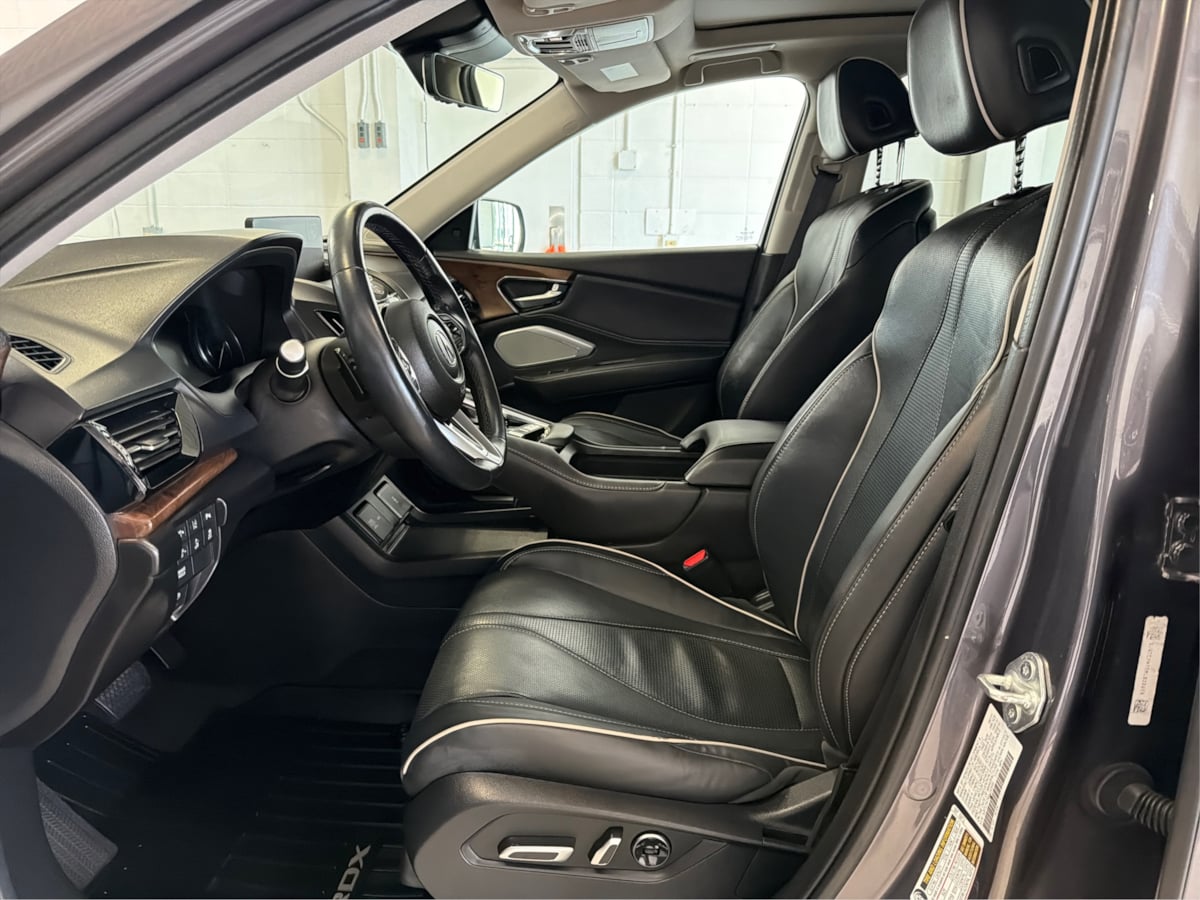 Photo 9 of this Acura RDX