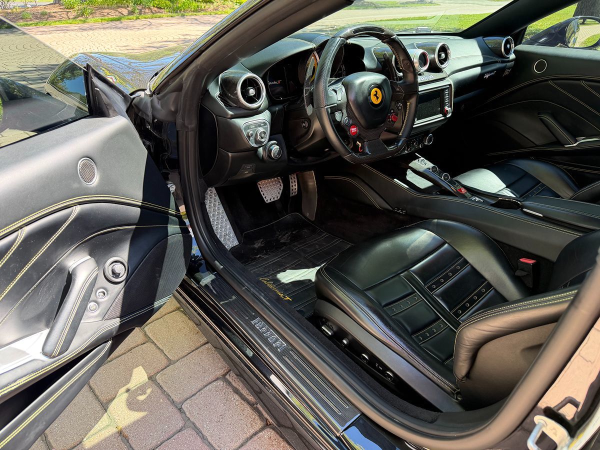 2015 Ferrari California T Base - Photo 24